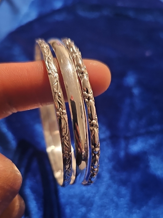 Jewelry - Silver Floral Stackable Bangle Set - Women's Jewelry